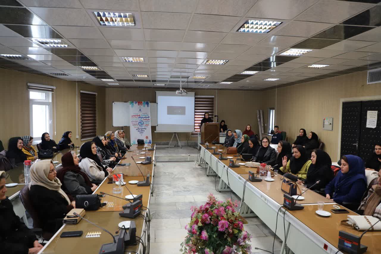 مراسم بزرگداشت روز جهانی داوطلب سلامت